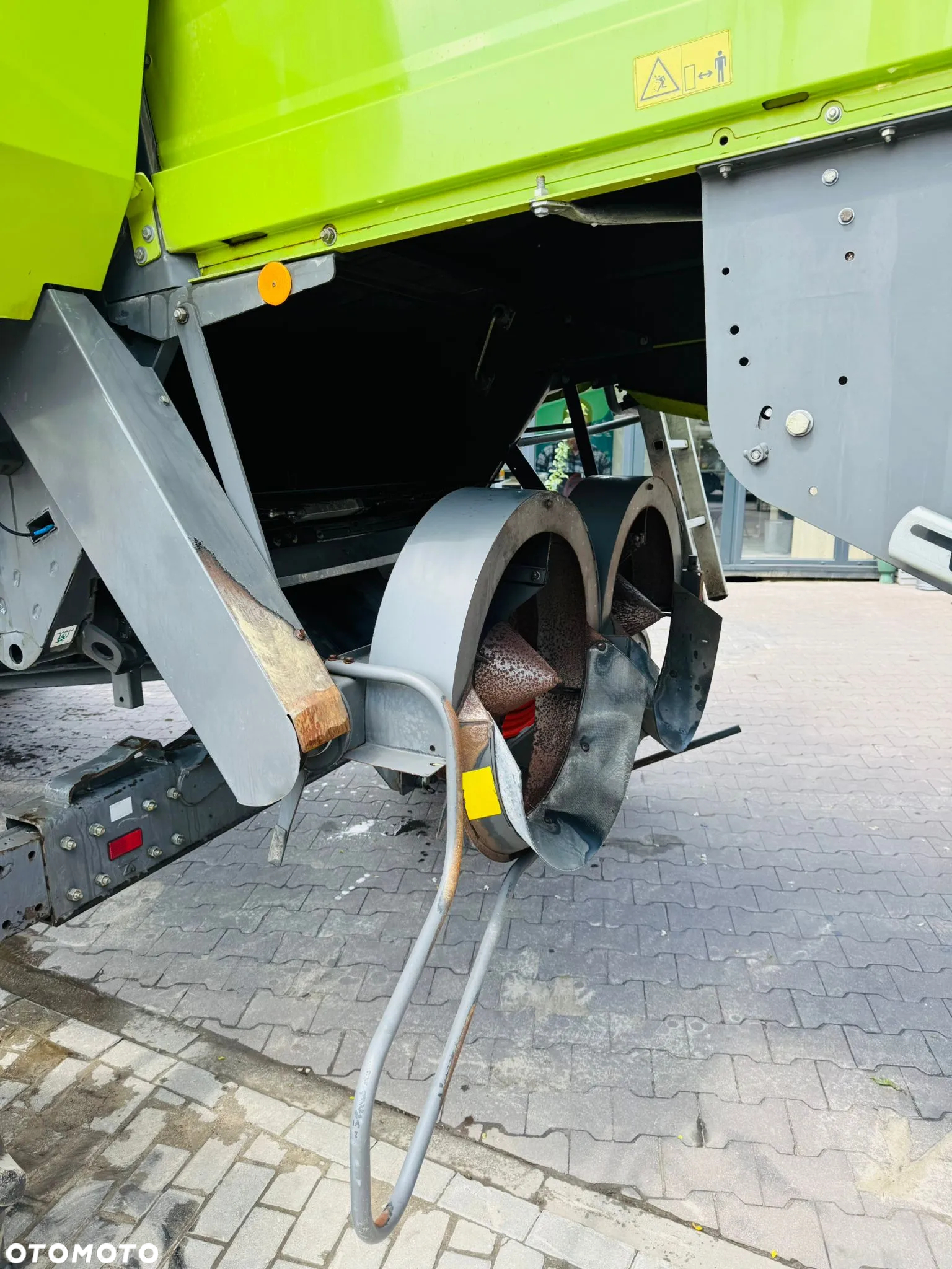 Claas Tucano 450 - 9