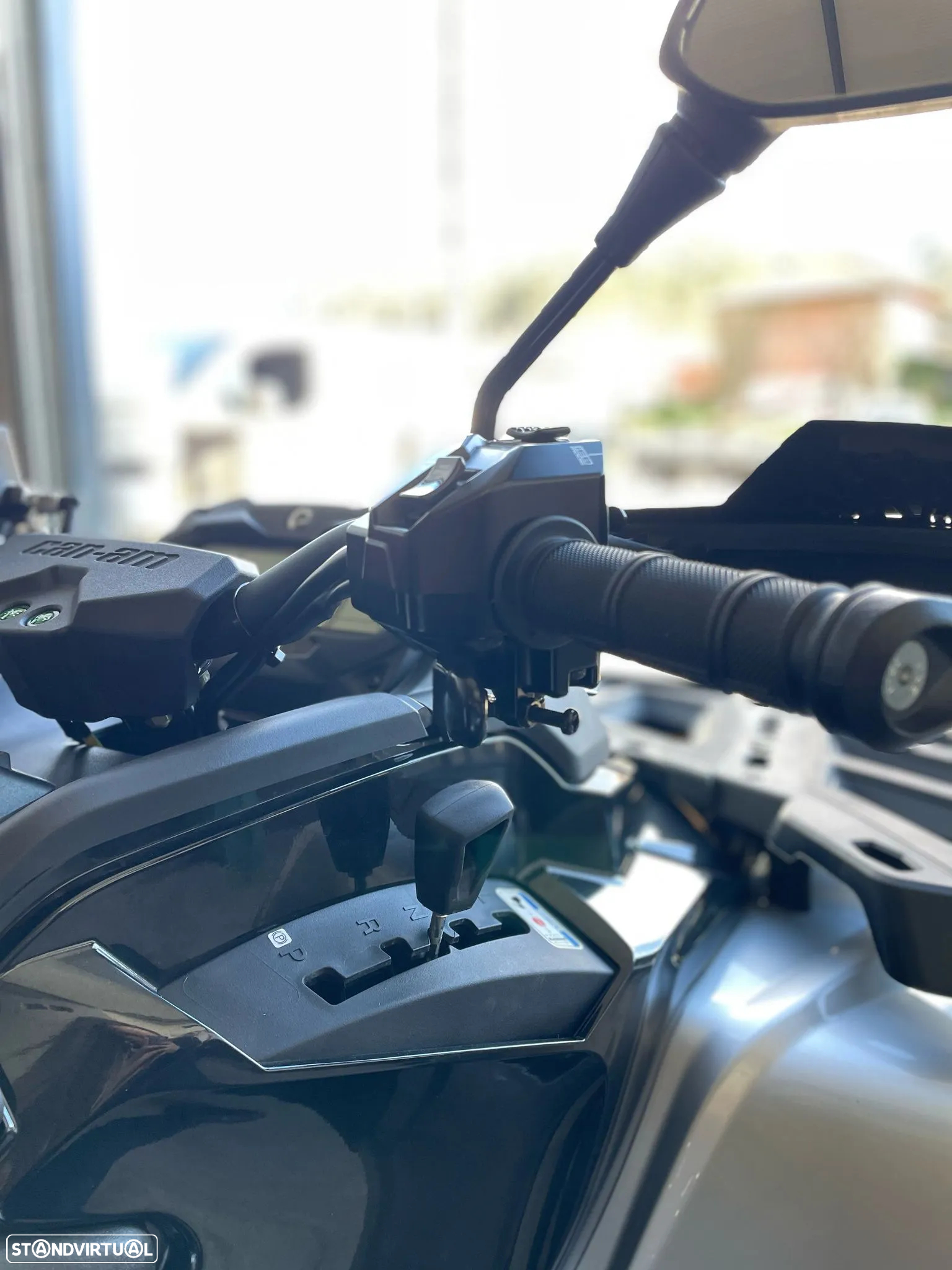 Can-Am Outlander Max 1000 XT-P (Viatura de Serviço) - 25