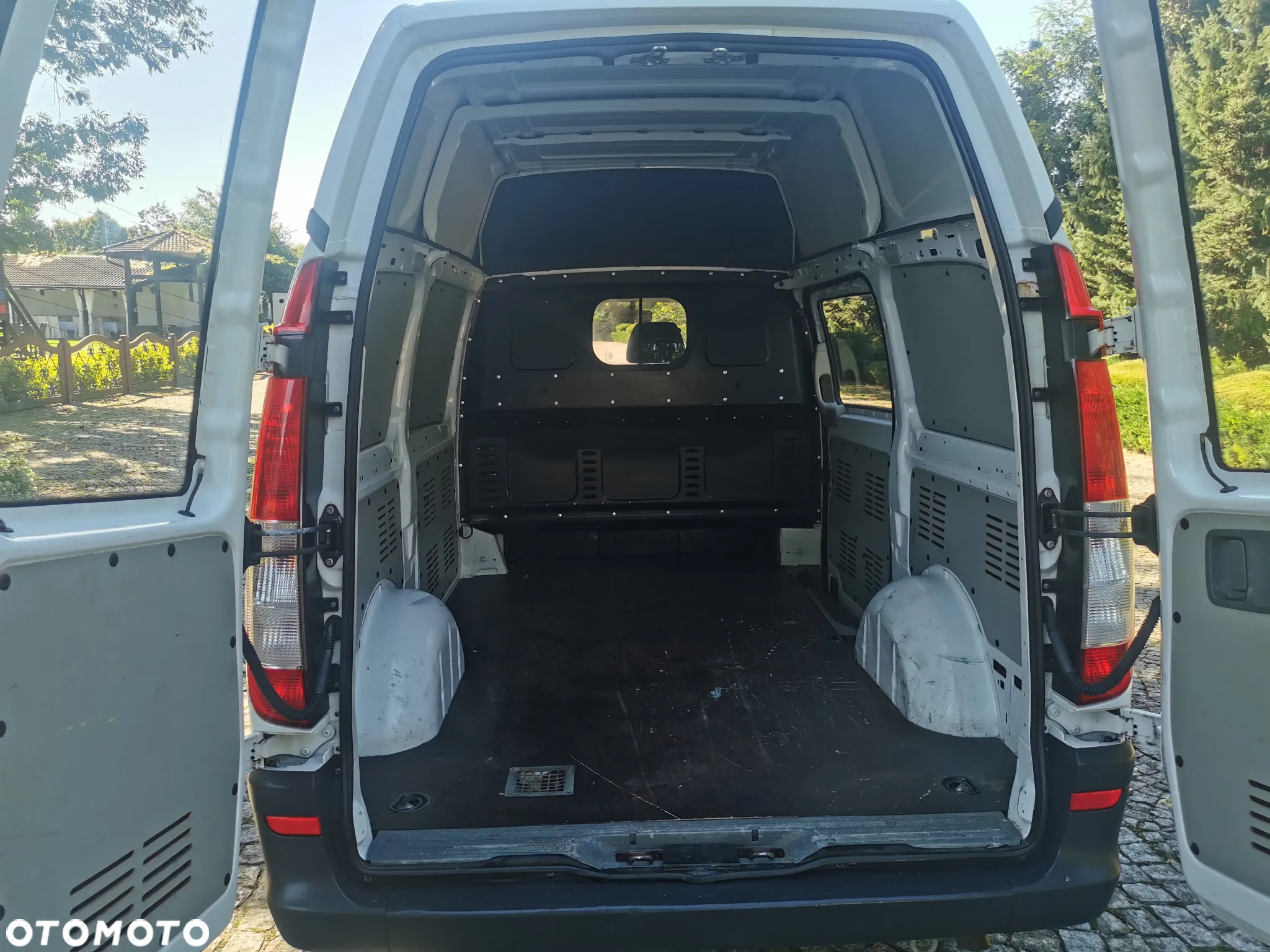 Mercedes-Benz Vito - 10
