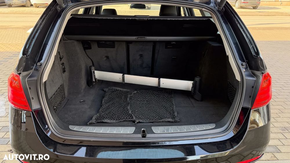 BMW Seria 3 320d xDrive Aut. - 25