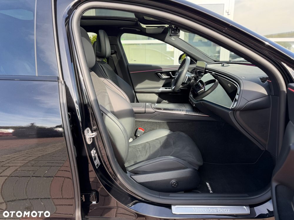 Mercedes-Benz Klasa E 220 d mHEV 4-Matic AMG 9G-Tronic - 11