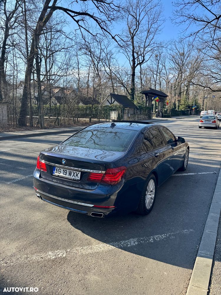 BMW Seria 7 740d xDrive - 3