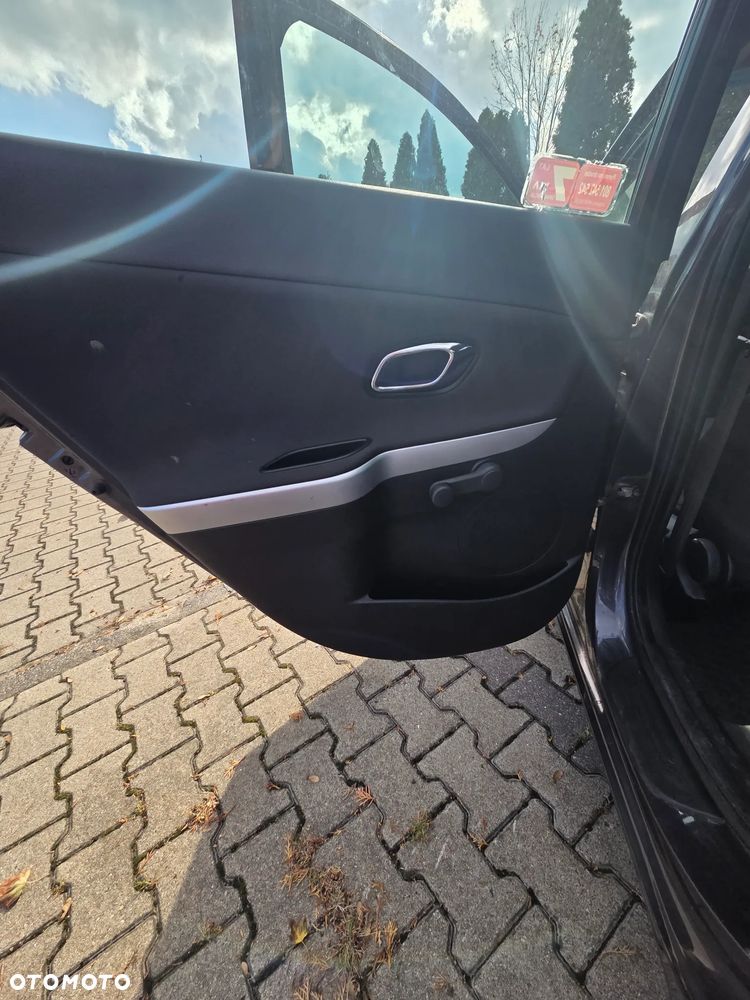 Kia Ceed - 19