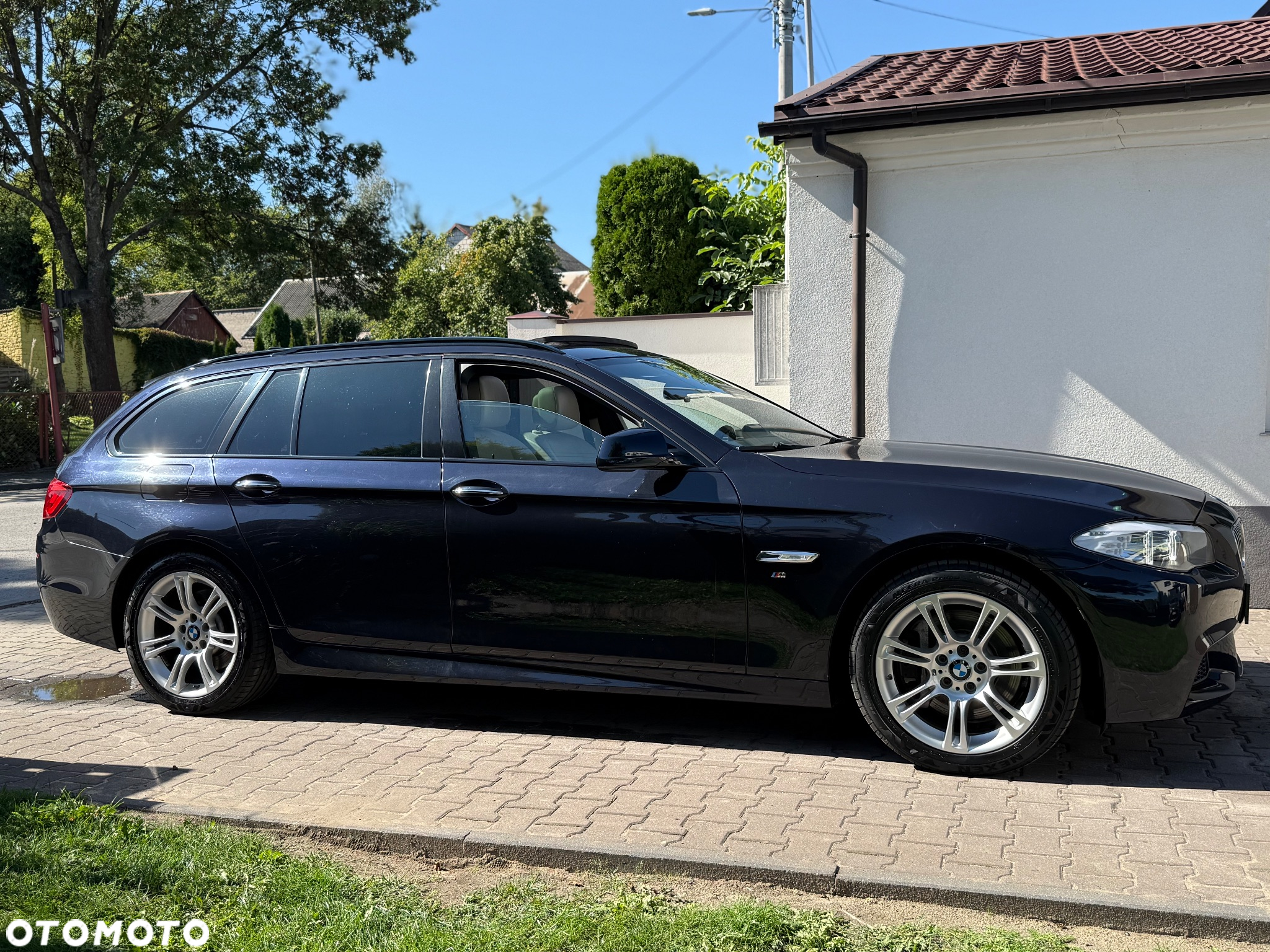 BMW Seria 5 525d Touring Sport-Aut - 8