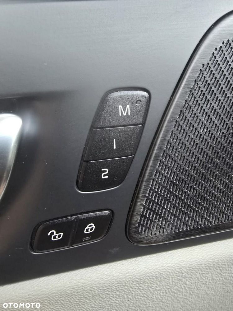 Volvo XC 60 - 23