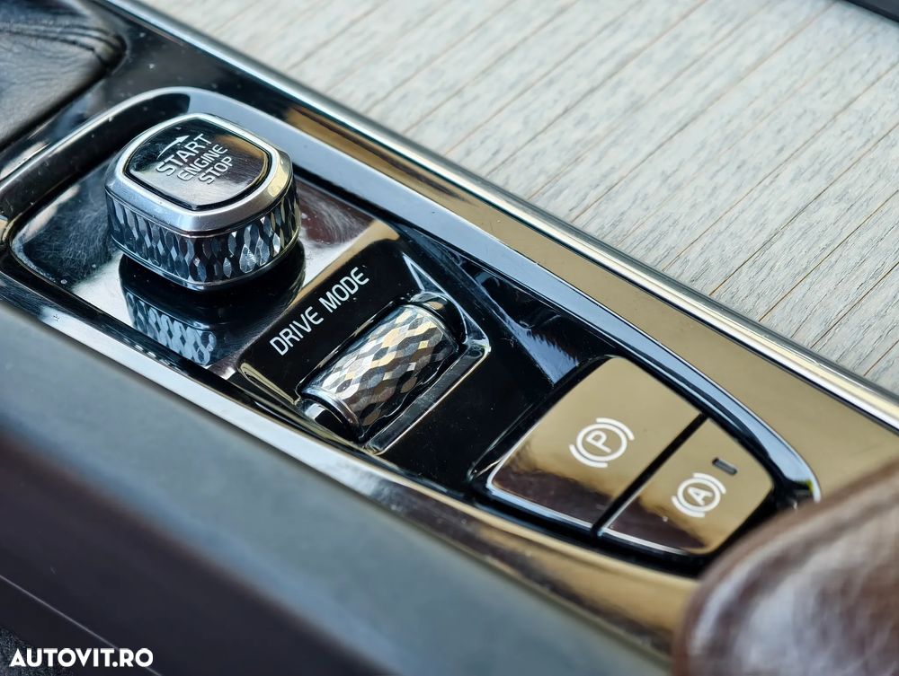 Volvo XC 60 D4 AWD Inscription - 15