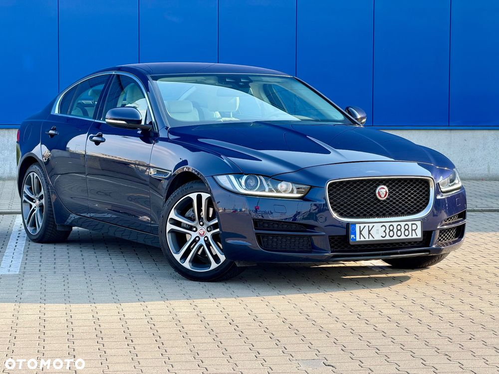 Jaguar XE 20d Prestige - 2