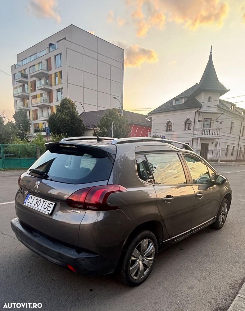 Peugeot 2008 1.2 L PureTech Active - 3