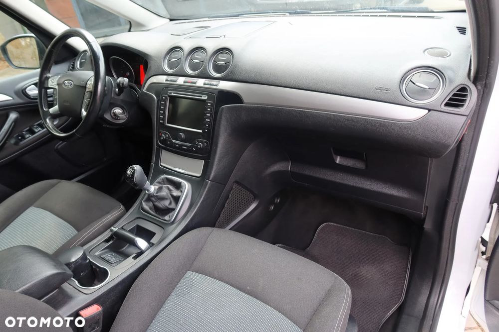 Ford Galaxy 2.0 TDCi Titanium - 15