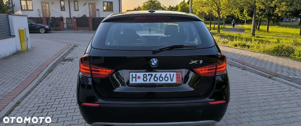 BMW X1 sDrive18i Sport Line - 22