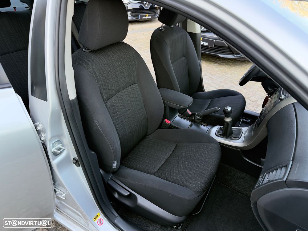 Toyota Corolla 1.4 D-4D - 51