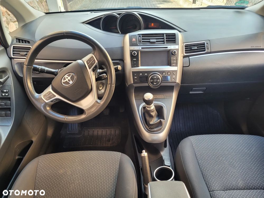 Toyota Verso 1.8 Premium EU5 7os - 10