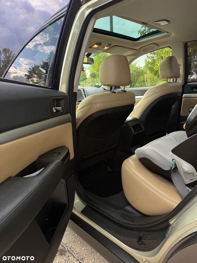 Subaru Outback 2.0 D Trend - 25