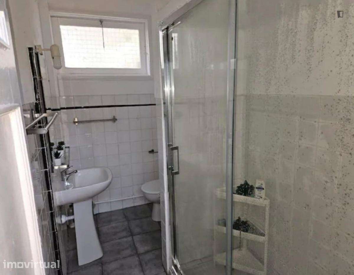 Apartamento com 3 quartos - localizado em Cedofeita Porto - Grande imagem: 4/23