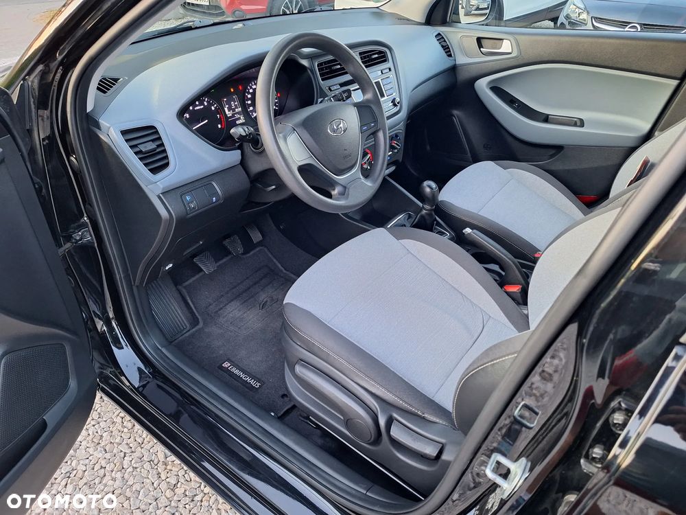 Hyundai i20 1.2 Trend - 16