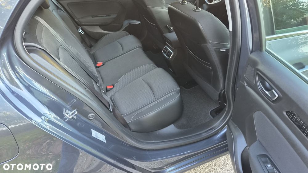 Renault Megane ENERGY TCe 100 PLAY - 18