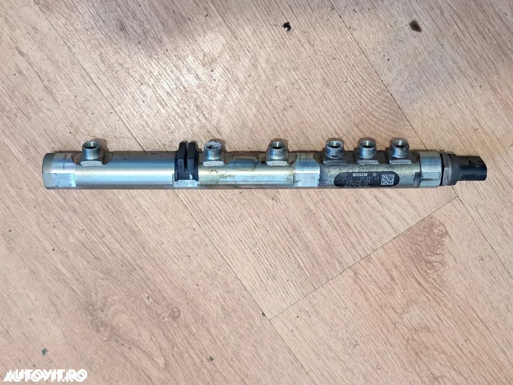 Rampa injectoare cu senzor in stare foarte buna originala bmw 745d E65 - 1