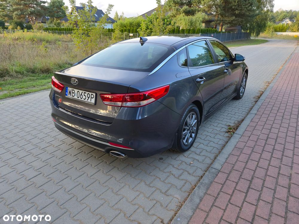Kia Optima 1.7 CRDI M - 9