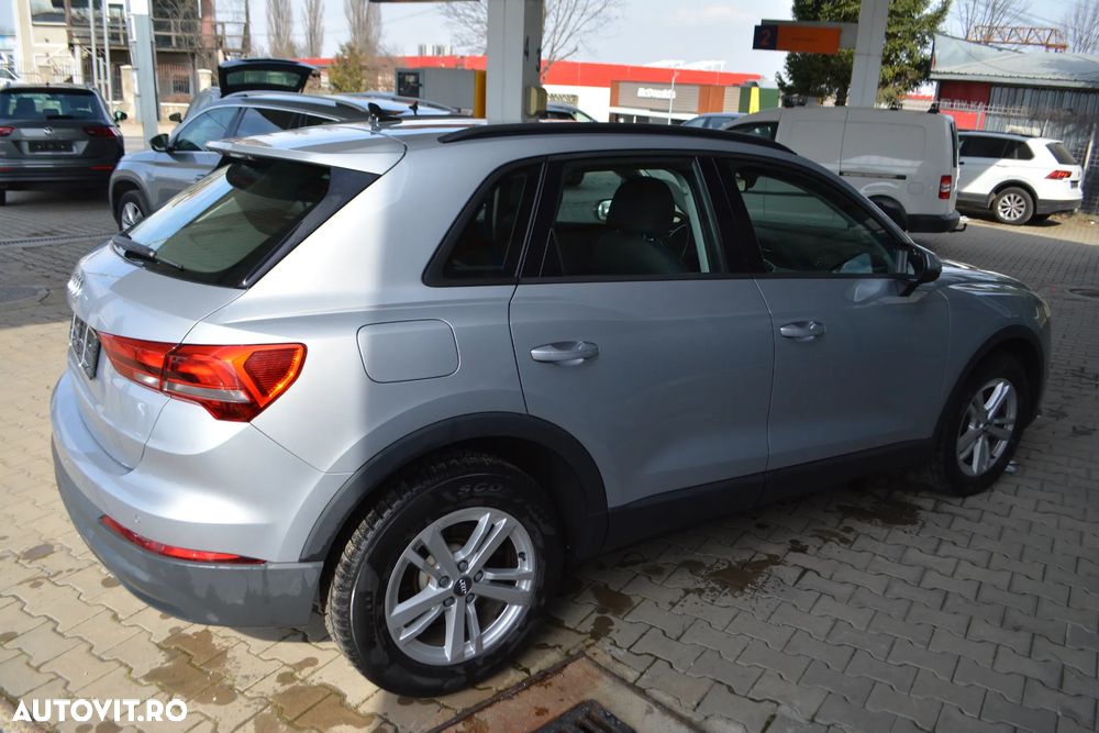 Audi Q3 35 TFSI S tronic - 9
