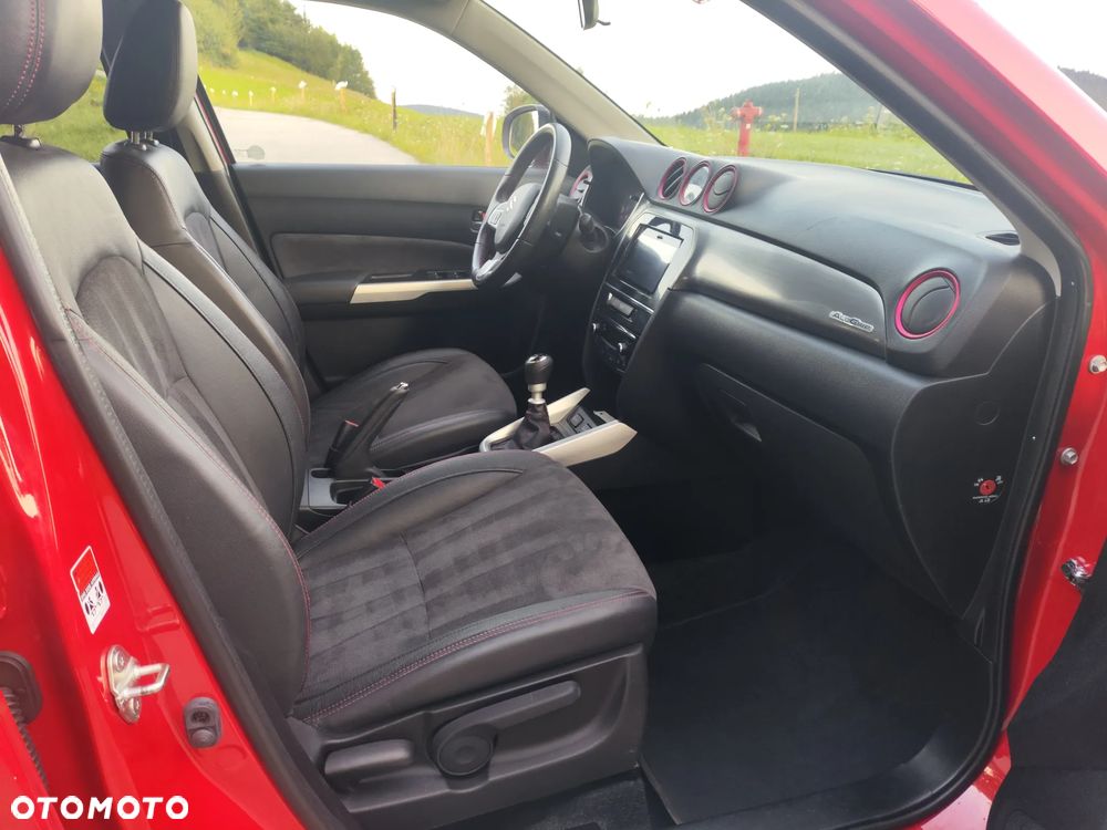 Suzuki Vitara 1.4 Boosterjet Premium 4WD - 24