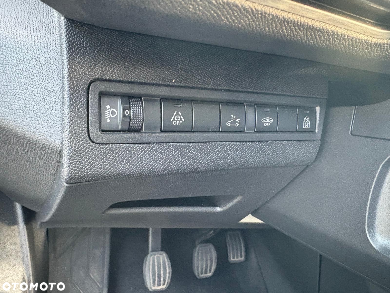 Peugeot 3008 1.2 PureTech Allure S&S - 17