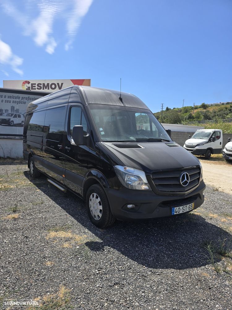 Mercedes-Benz Sprinter - 2