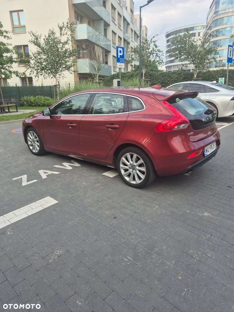 Volvo V40 D3 Summum - 19
