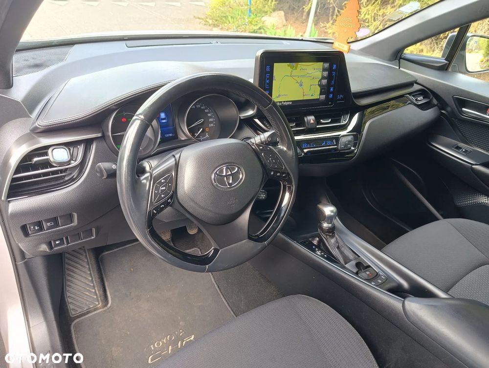 Toyota C-HR Style - 5