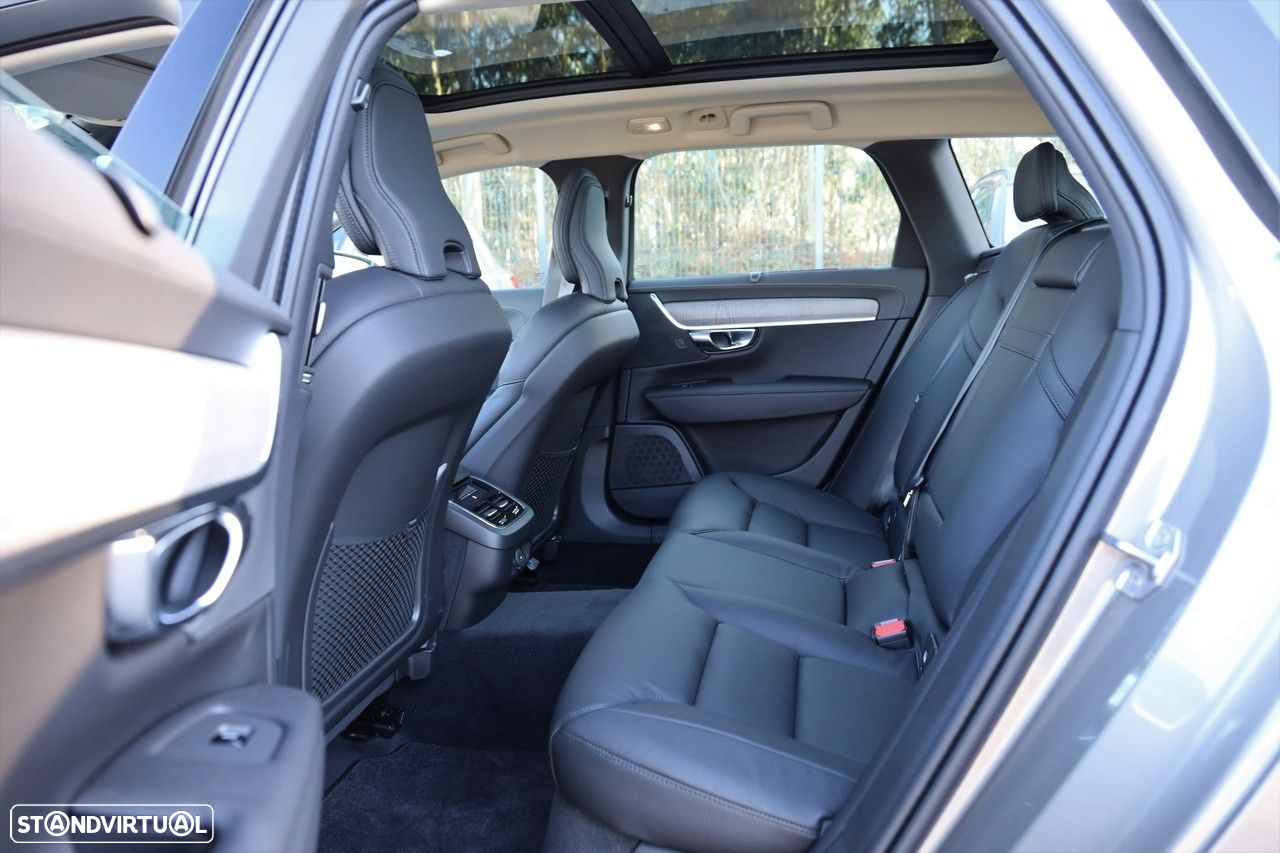 Volvo V90 2.0 B5 Inscription AWD Geartronic - 10