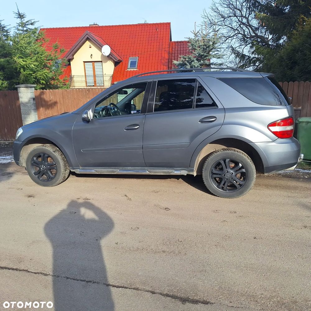 Mercedes-Benz ML 350 4-Matic - 8