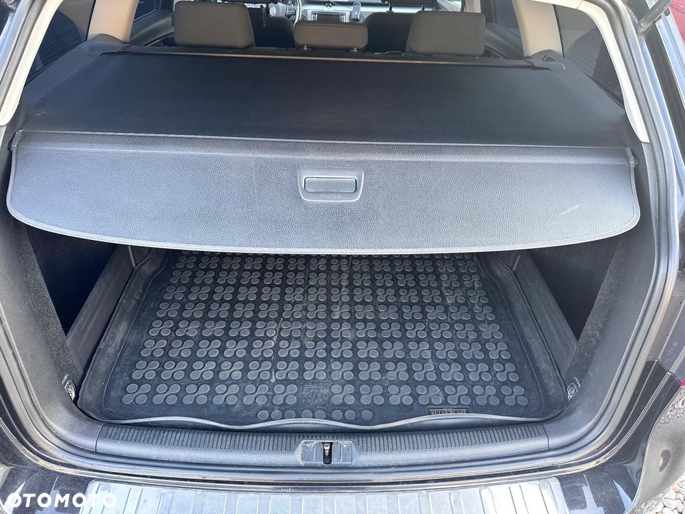 Volkswagen Passat 2.0 TDI Comfortline DSG - 8