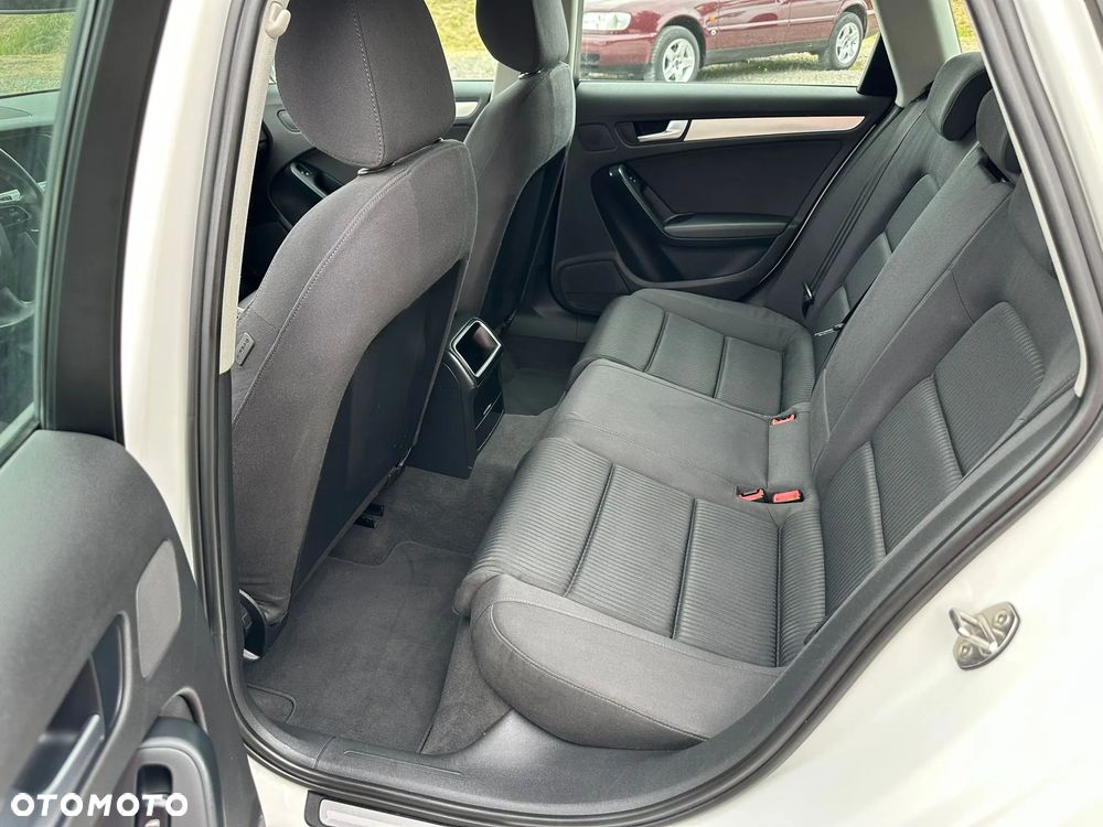 Audi A4 Avant 2.0 TDI - 14