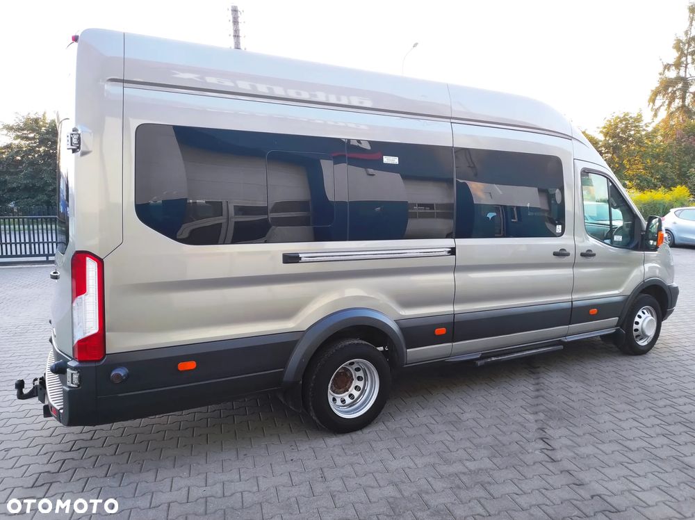 Ford Transit Autobus 18 osób 2.2 TDCI 155 KM 2017 r - 9