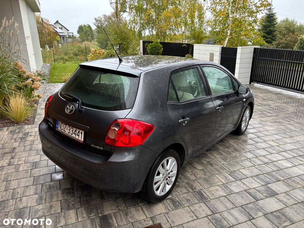 Toyota Auris 1.6 VVT-i Premium MM - 9