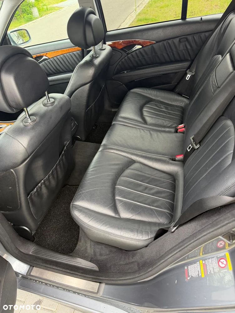Mercedes-Benz Klasa E 220 CDI Automatik Elegance DPF BusinessEDITION - 14
