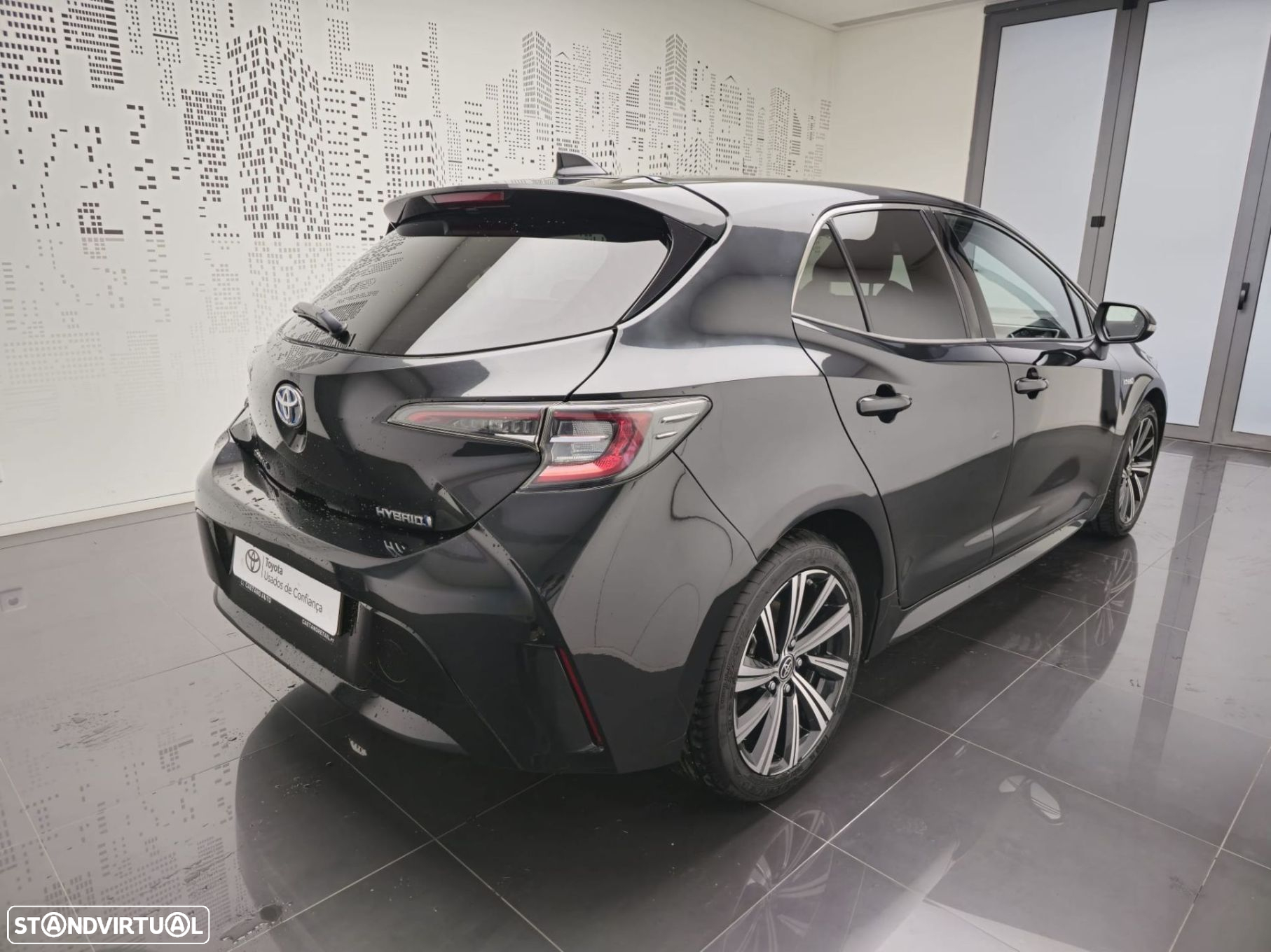 Toyota Corolla 1.8 Hybrid Comfort+P.Sport - 18