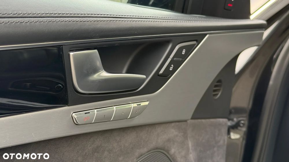 Audi A8 4.2 TDI clean diesel Quattro - 16