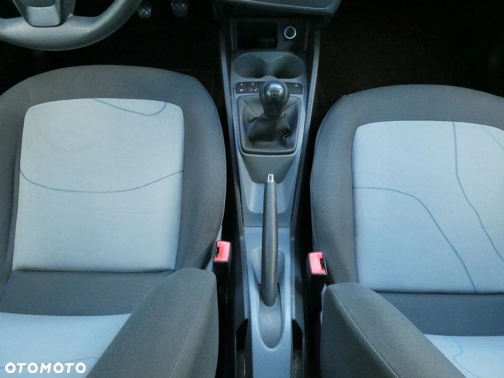 Seat Ibiza 1.4 16V Reference Salsa - 17