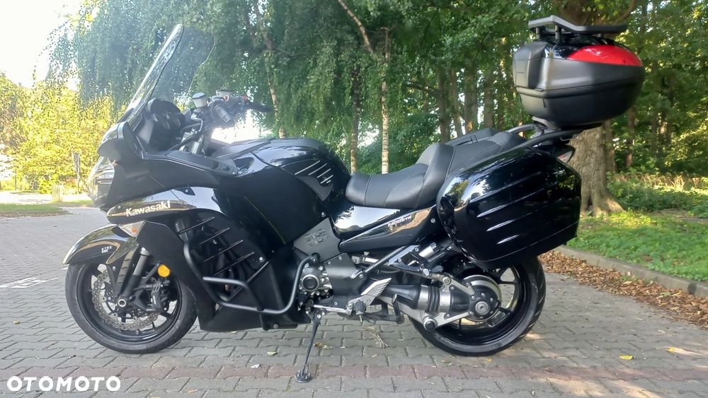 Kawasaki GTR - 5