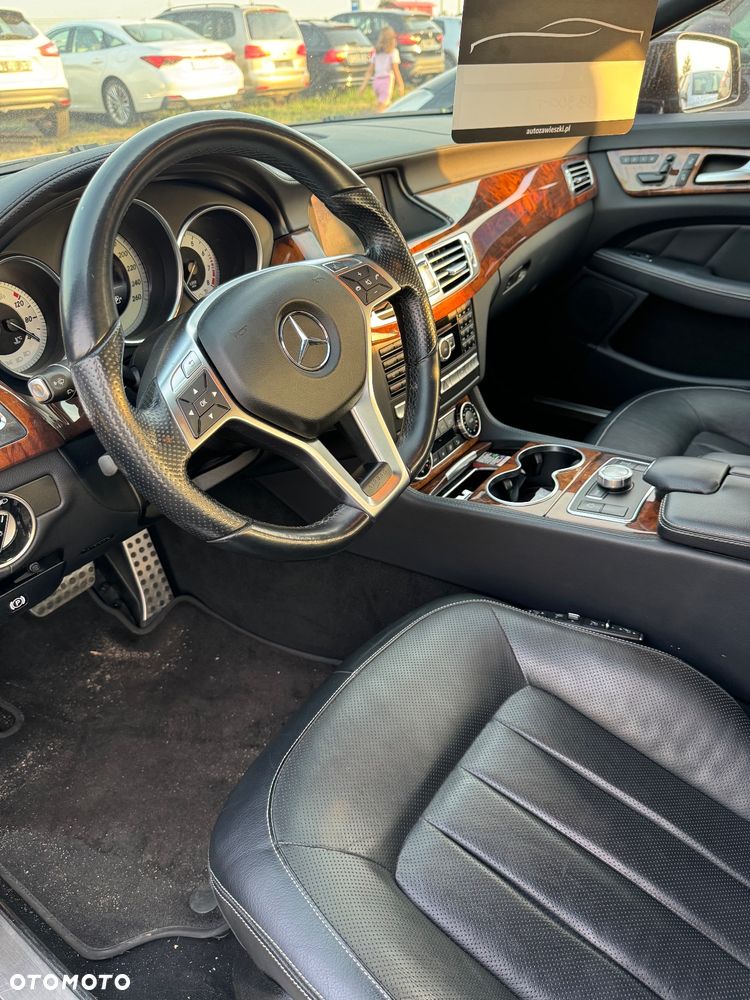 Mercedes-Benz CLS 500 4Matic BlueEFFICIENCY 7G-TRONIC - 17