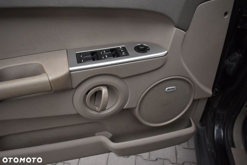 Jeep Commander - 15