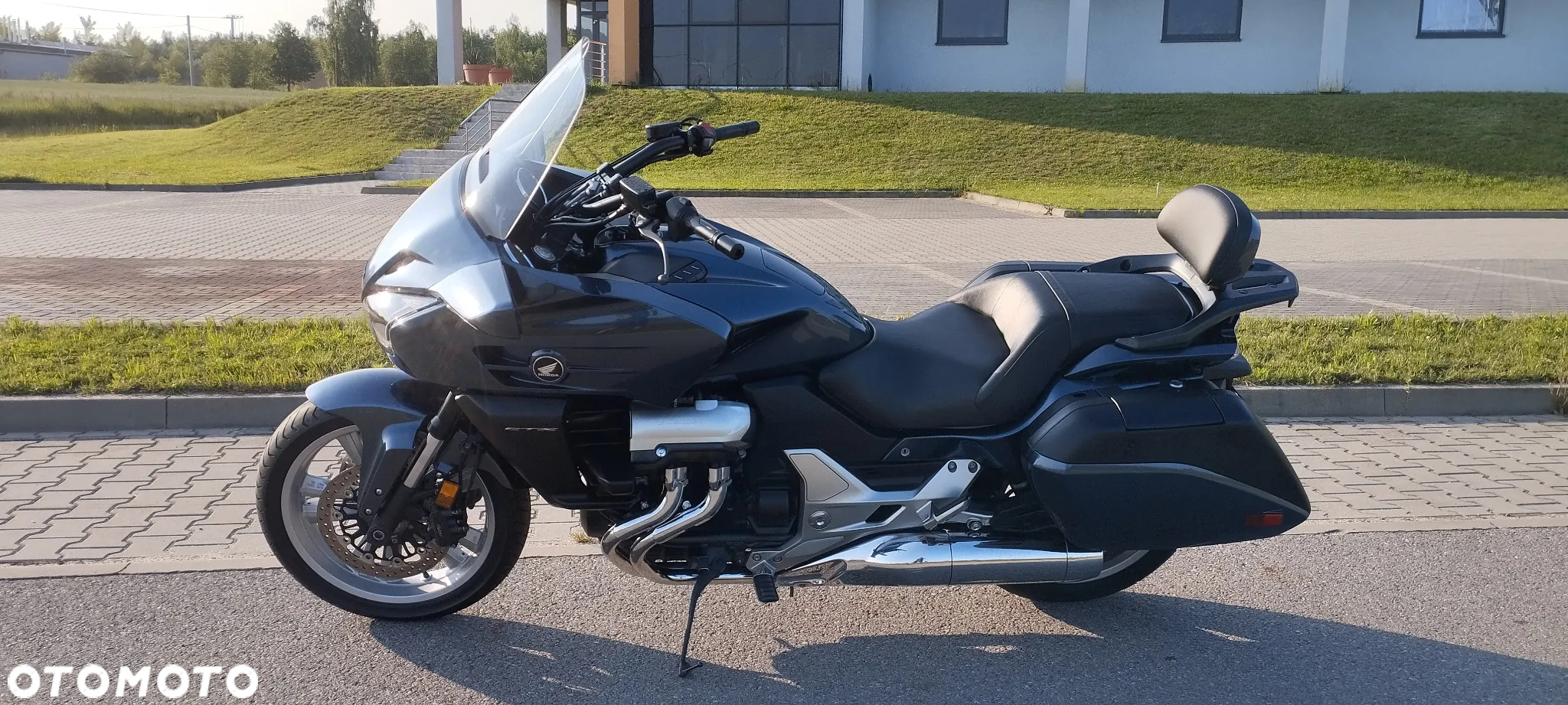 Honda CTX - 4