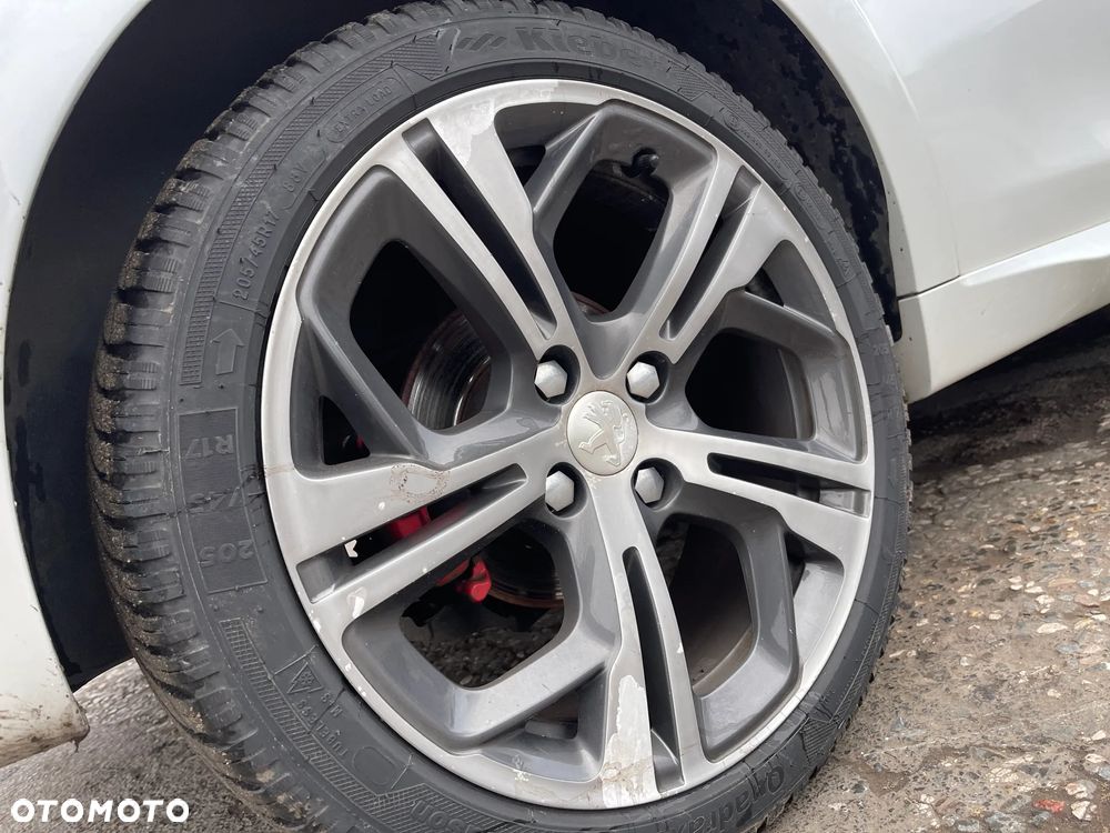 Peugeot 208 1.6 THP GTi - 33