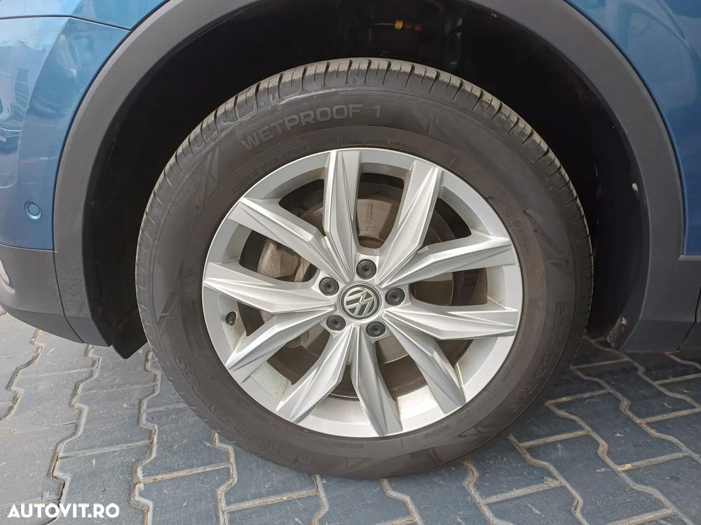 Volkswagen Tiguan Allspace 2.0 TDI 4Mot DSG Elegance - 4