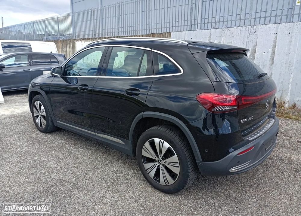 Mercedes-Benz EQA 250 Electric Art - 4