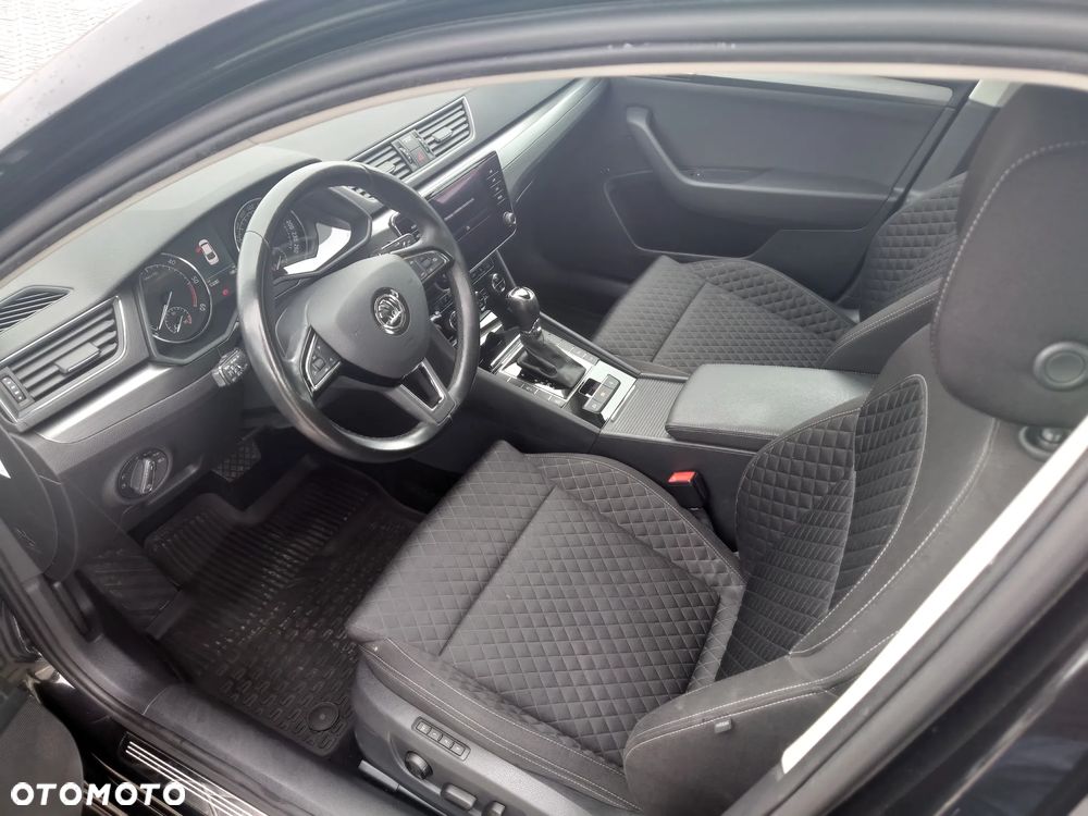 Skoda Superb 2.0 TDI Style DSG - 10