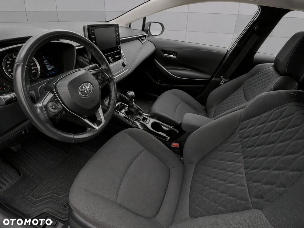 Toyota Corolla - 9