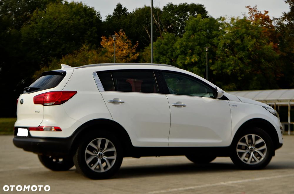 Kia Sportage 2.0 CRDI 4WD Spirit - 11