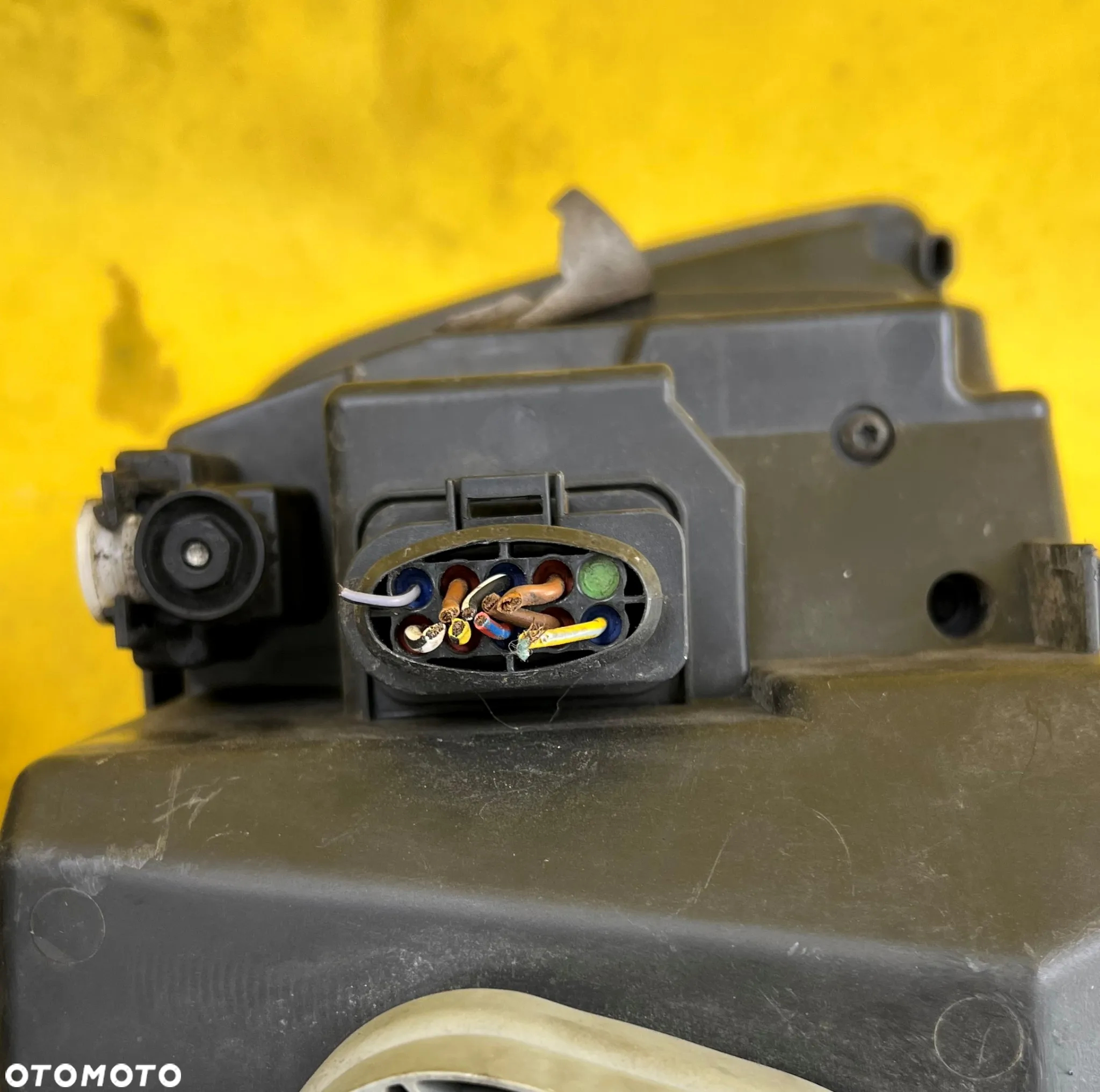 KOMPLET LAMP ORYGINAŁ VW T5 7H1941016N 7H1941015N - 8