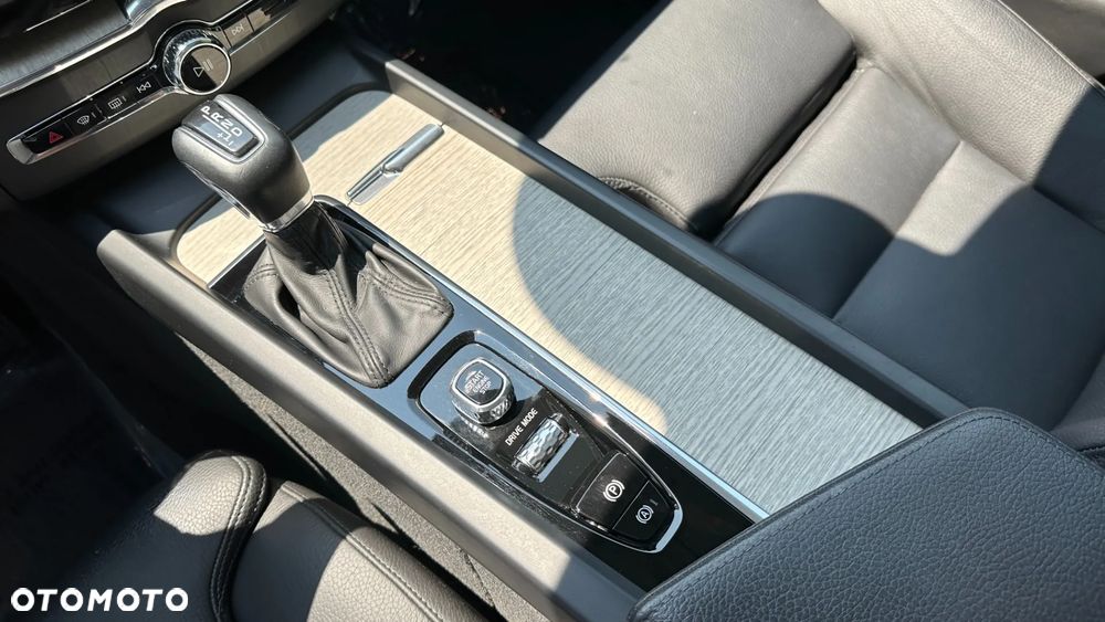Volvo XC 60 T5 AWD Geartronic Inscription - 21